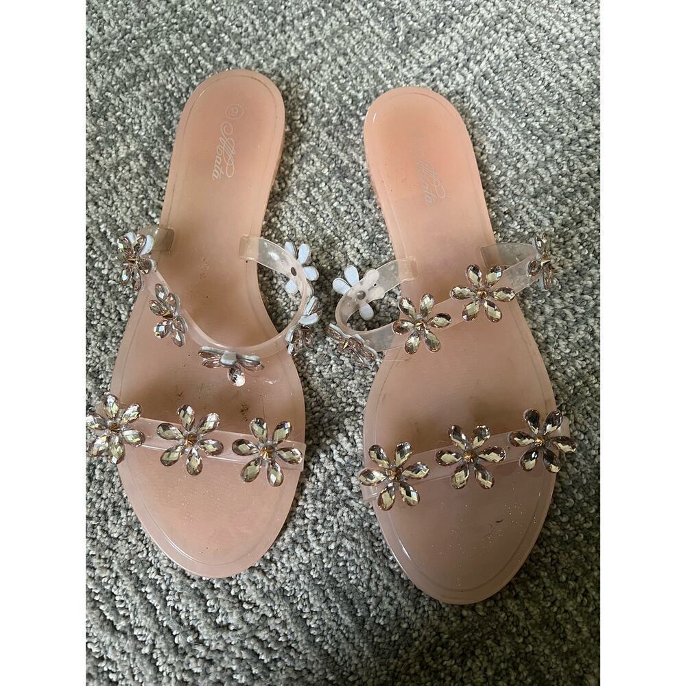 Mata Jelly floral gem slip on Sandal Women’s 9 nude pink